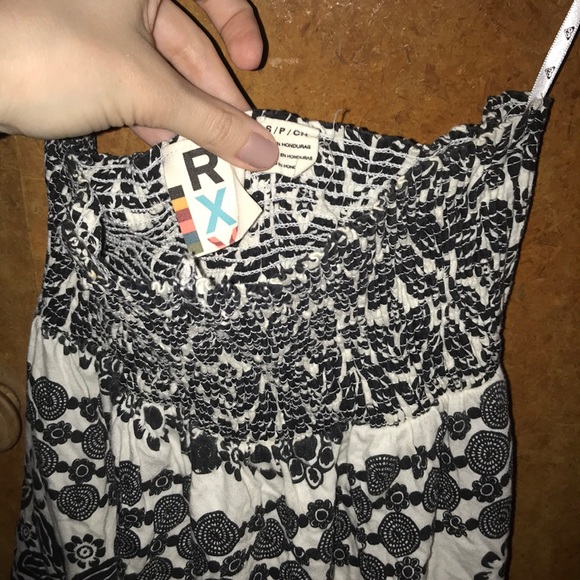 roxy flowy floral top- strapless - Picture 3 of 3